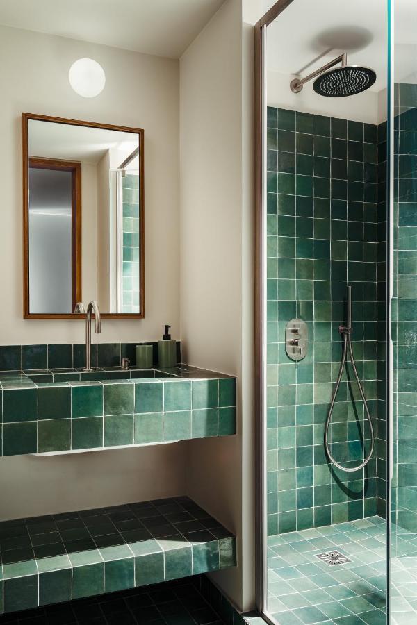 Edgar Suites - Bouchardon Paris Luaran gambar