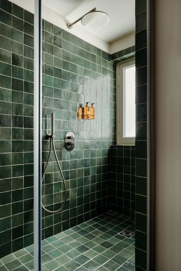 Edgar Suites - Bouchardon Paris Luaran gambar